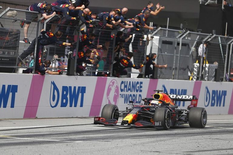 Unstoppable Teamwork: Decoding the Formula Behind Max Verstappen and